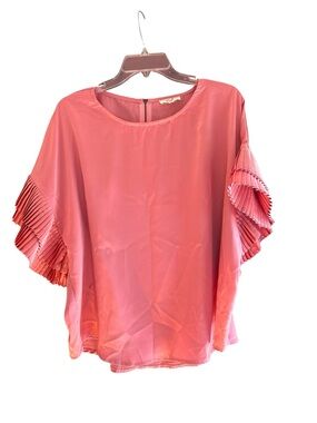 EUC Easel Los Angeles mauve blouse pleated design short sleeves Sz L